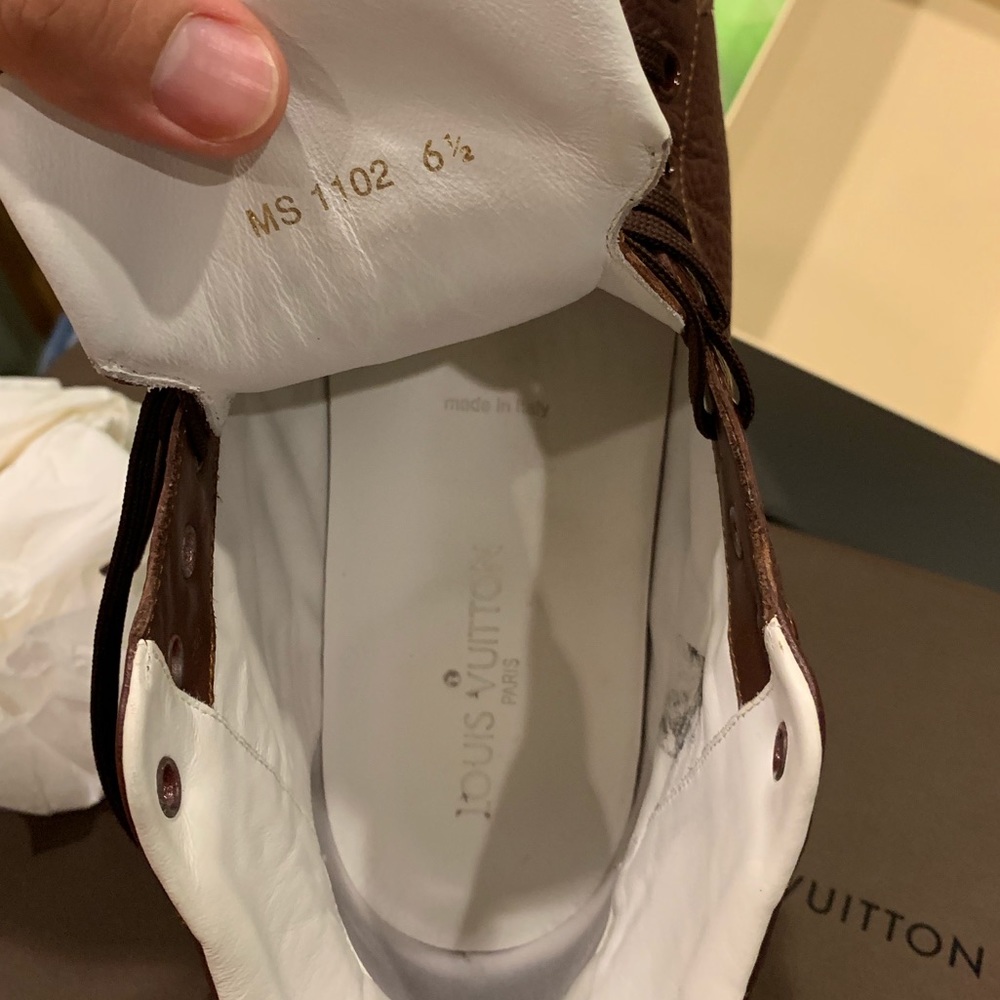 Louis Vuitton Men's shoes - Picture 4 of 8